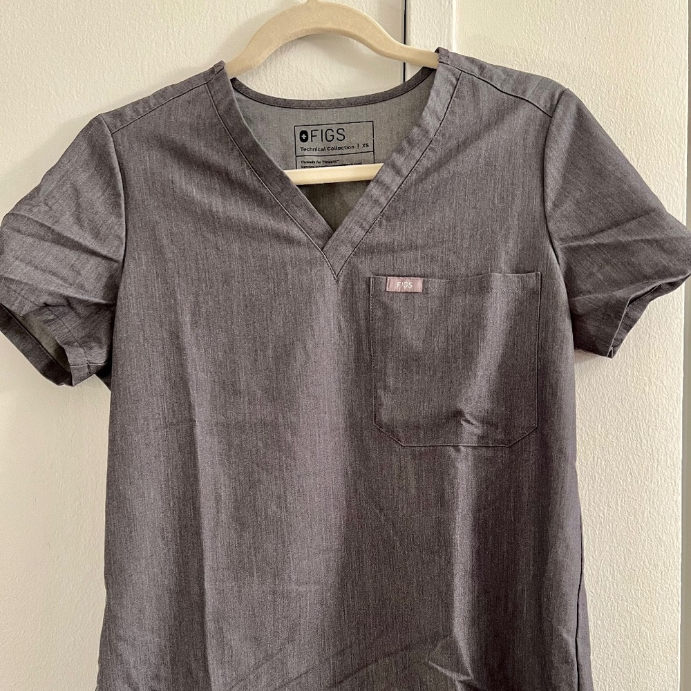 Figs Catarina One-Pocket Scrub Top